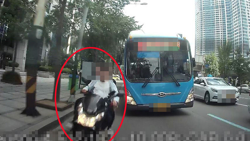 기사 대표 이미지:만취상태 오토바이 함께 타고 추돌사고 낸 친구 3명 입건