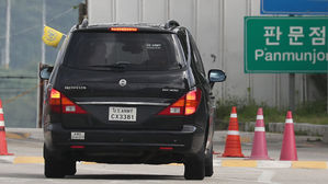 북미, 판문점에서 '미군 유해송환' 회담 진행중