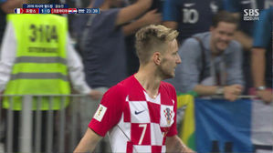 [영상][프랑스:크로아티아] 라키티치, 높이 떠버린 볼&hellip;조금씩 추격하는 크로아티아