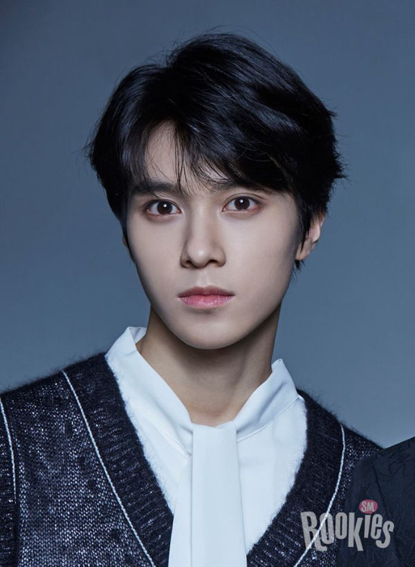 SM ROOKIES
