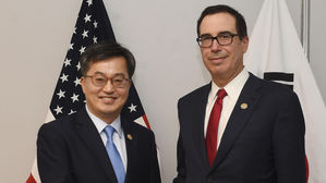 김동연 "한국 車 관세 제외해달라" 므누신 美 재무장관에 요청