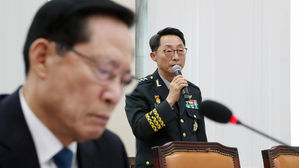 이석구 "계엄문건 위중 상황 보고"…송영무 "문건 놓고 가라고만"