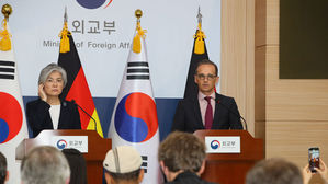 강경화 "北 미사일 발사대 폐기 의미 있지만 검증돼야"