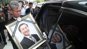 [현장영상] '마지막 작별' 故 노회찬 영정사진 창원으로