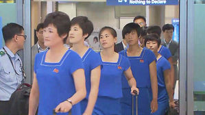 '남북 단일팀' 北 선수단 입국&hellip;오늘부터 합동 훈련 시작