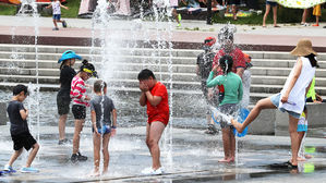 중부 폭염 절정…서울, 오늘 38도, 내일 39도