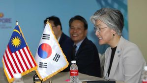 강경화, 아세안 국가들과 회담…신남방정책·한반도 상황 설명