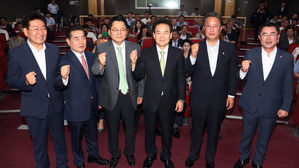 평화, 오늘 새 지도부 선출 투표 마감