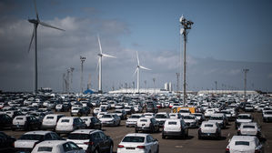 작년에 EU-15국서 휘발유차가 경유차보다 더 팔려