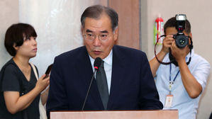 이개호 청문회…野, '부인 불법 건물·김영란법 위반' 맹공