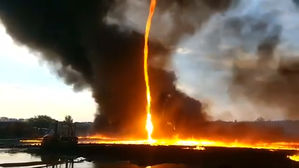 [영상] 영국서 포착된 '악마의 불꽃'&hellip;불기둥 솟구치는 '파이어 토네이도'