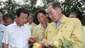 이개호 농식품부 장관, 취임 첫 일정은 폭염 피해 점검