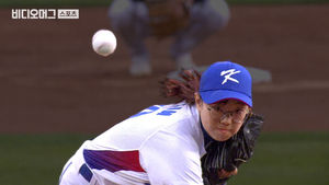 '송진우 투수코치도 깜짝!'…여자 야구 월드컵 국가대표의 놀라운 시구