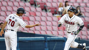 오재일 "1호 홈런은 장외…100호 홈런공은 잘 보관해야죠"