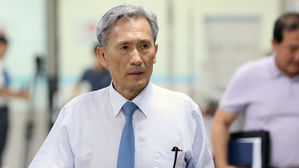 김관진 "군 사이버사 댓글, 어떻게 만들어졌다 보고 안 받아"