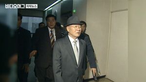 [자막뉴스] 사자 명예훼손 혐의 전두환 15년 만에 재판 출석하나