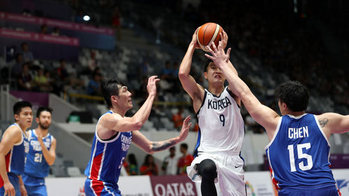 [영상] '라건아 37득점' 남자농구, 타이완 꺾고 동메달 '유종의 미'