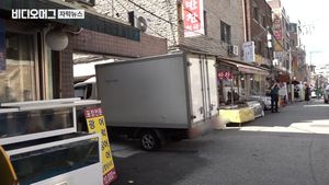 [자막뉴스] 화난다고 상가 주차장 입구 막은 트럭 구청이 견인