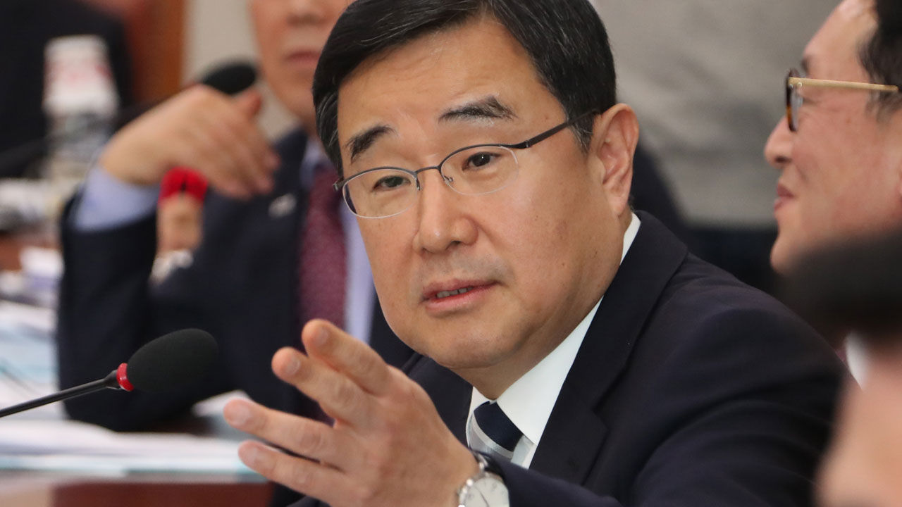 기사 대표 이미지:김정훈 "혁신도시 이전 기관 임직원 2명 중 1명만 가족동반"