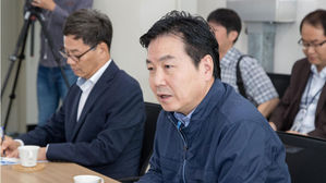 홍종학 "군산경제 회생 위해 중소기업 혁신 적극 지원"