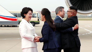 [포토] 열렬한 환영받으며&hellip;'평양서 다시 만난 남북 정상'