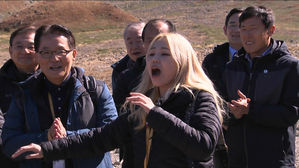 [영상] 가수 알리, 백두산 천지에서 아리랑 '열창'&hellip;남북 정상의 미소