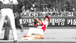 야구 경기장에서 '헤딩' 이 나온다면?! feat.기아 이명기