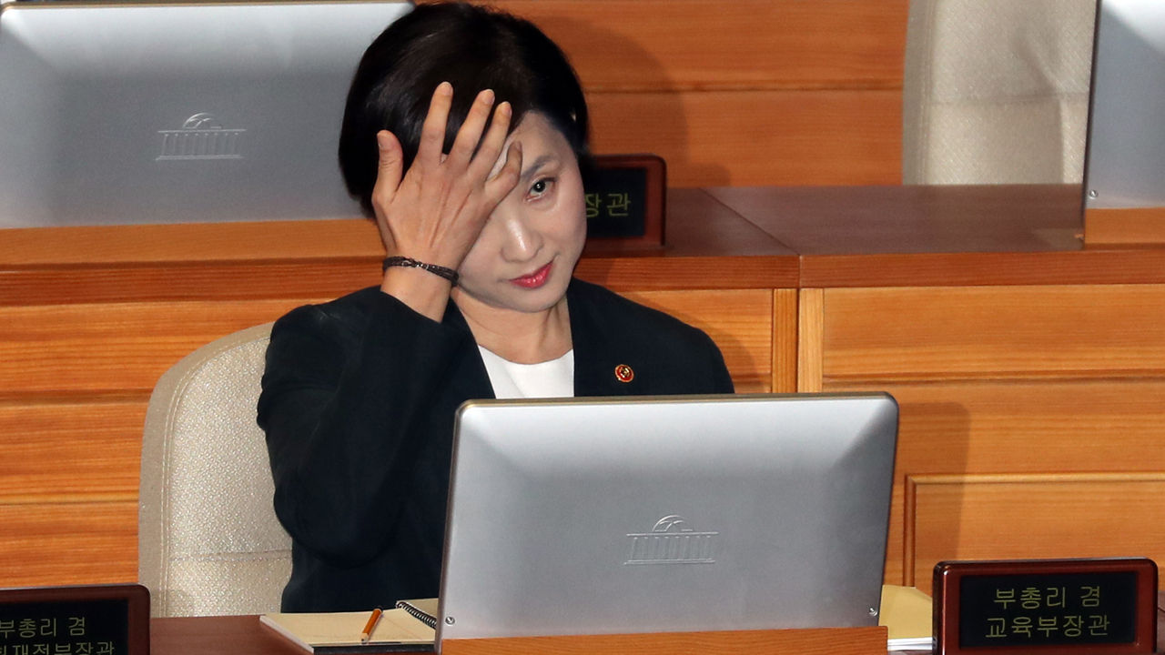 몸싸움하는 홍영표 김성태 (사진=연합뉴스)
