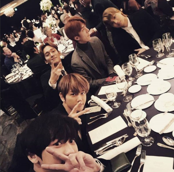 EXO