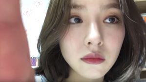"편집도 직접" 유튜버로 변신한 신세경&hellip;브이로그 속 눈부신 미모 '눈길'
