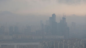 서울 미세먼지 오전 한때 '매우 나쁨'…하루 평균은 '보통'