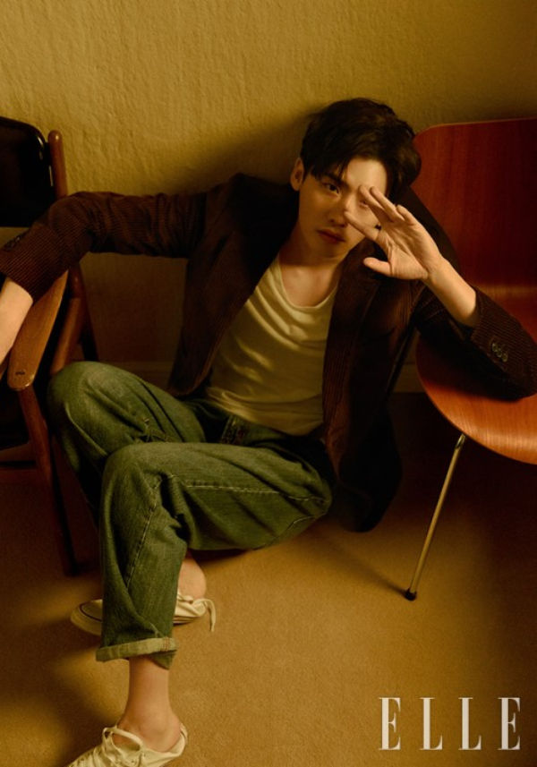 Lee Jong Suk
