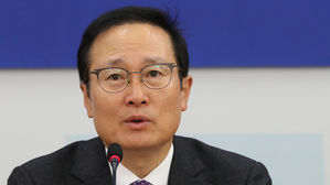 더불어민주당 홍영표 원내대표 (사진=연합뉴스)