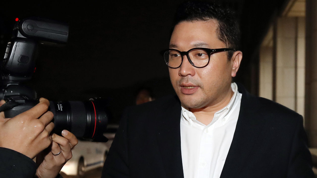 기사 대표 이미지:MB 아들 마약투여 주장 고영태·박헌영, 2심도 "5천만 원 배상"