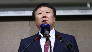 선동열 야구대표팀 감독 "야구인 명예 지키기 위해 사퇴"