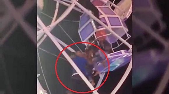 고장 난 대관람차…혼란 속 구조 도운 시민들