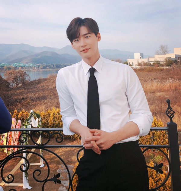Lee Jong Suk