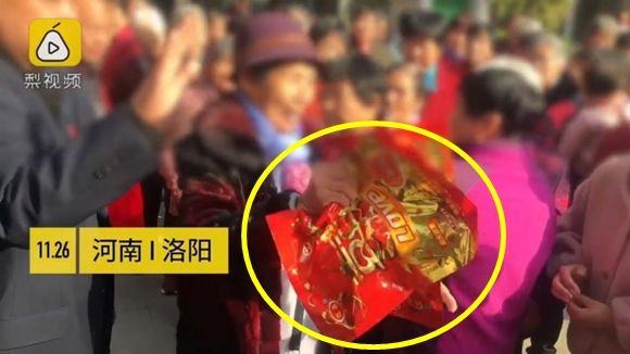 결혼식 차만 골라 행패 부리는 중년 약탈단
