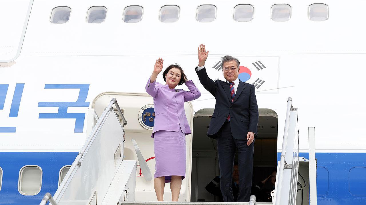 G20 마친 문재인 대통령, 김정숙 여사 (사진=연합뉴스)