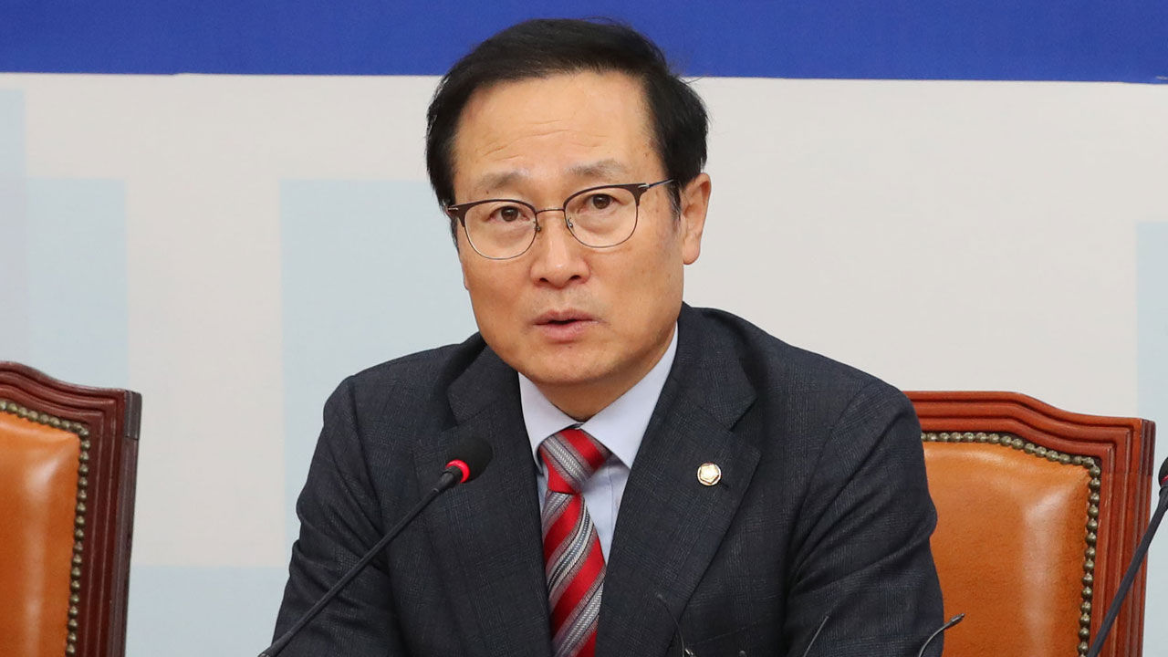 기사 대표 이미지:홍영표 "예산안과 선거법 연계 결코 없다…야당 국회 파행 유감"