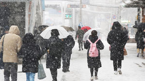 최종 적설량 서울 1.7㎝·인천 4.2㎝…남부지방 오후 산발적 눈
