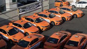 택시 운행률 절반으로 뚝&hellip;퇴근시간 서울 지하철&middot;버스 증차