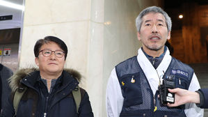 파인텍 노사 2번째 교섭 차광호 지회장 이승열 금속노조 부위원장 (사진=연합뉴스)
