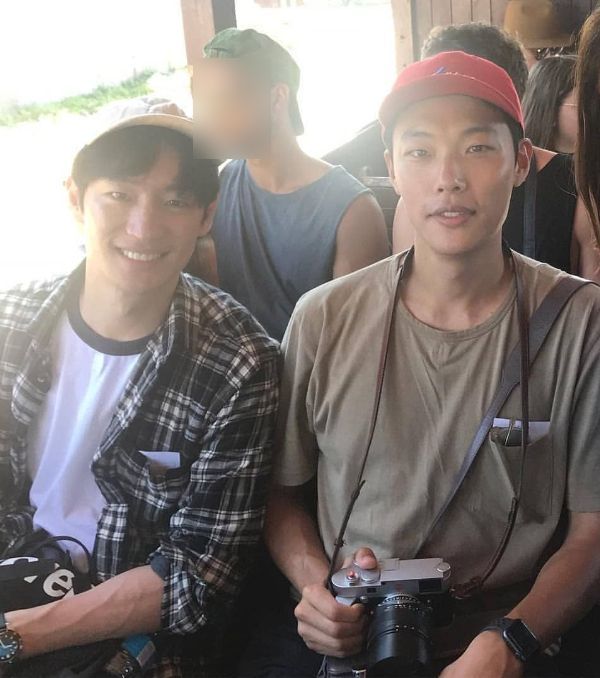 Lee Jehoon and Ryu Jun Yeol