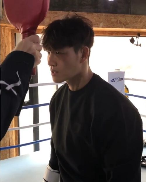 '처음으로 때려봄