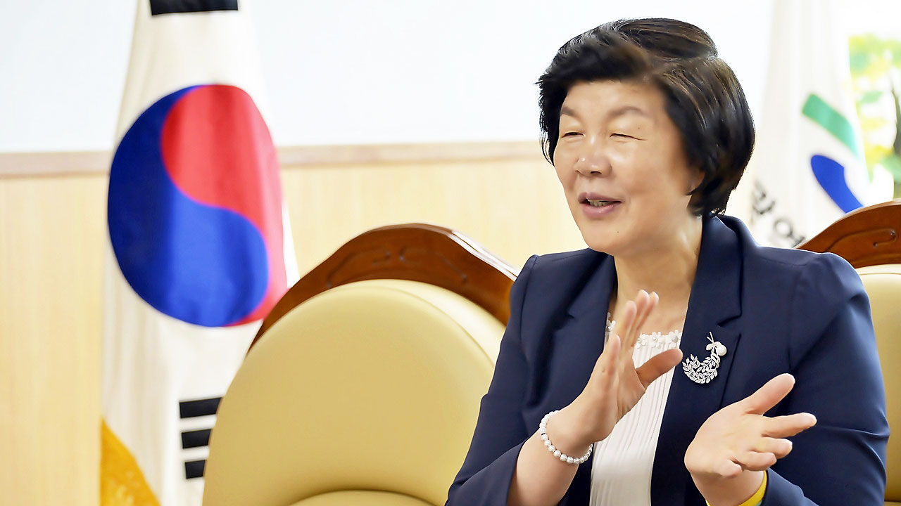 기사 대표 이미지:노옥희 울산교육감 학부모회 법제화 추진에 현직 교사 발끈