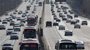서울↔부산 4시간30분&hellip;정체 구간 대부분 해소