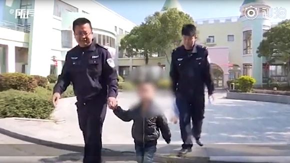 아들이 2천만 원에 판 손자 1년 만에 되찾은 할아버지