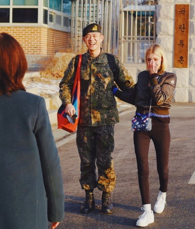 빈지노가 군 생활 기다려준 연인 미초바에게 건넨 특별한 선물