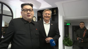 [PICK] 가짜 트럼프만 남기고 하노이 떠나는 가짜 김정은